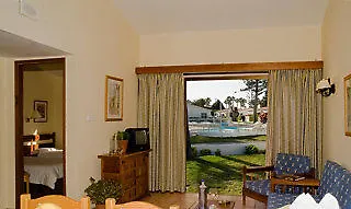 Santa Barbara Bungalows 3*